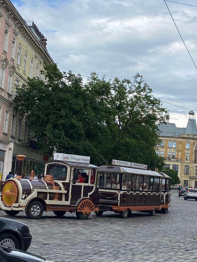 Вірменська 14 Центр З Балконом Не Далеко Від Ж Д Вокзалу Звітні Документи Daire Lviv Dış mekan fotoğraf